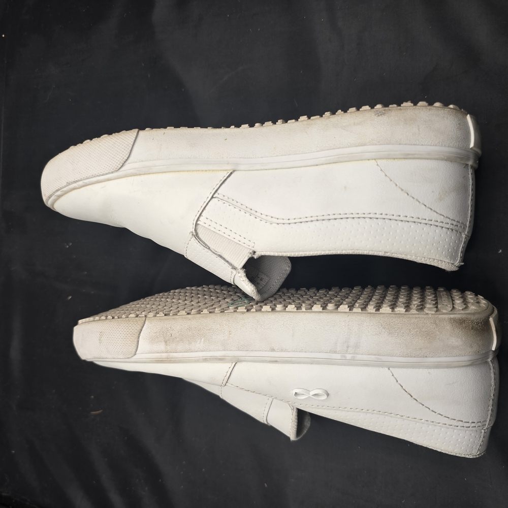 Infinity Raine White Athletic Shoes - Picture 6 of 8